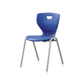 (Meubles) chaise en plastique d&#39;école